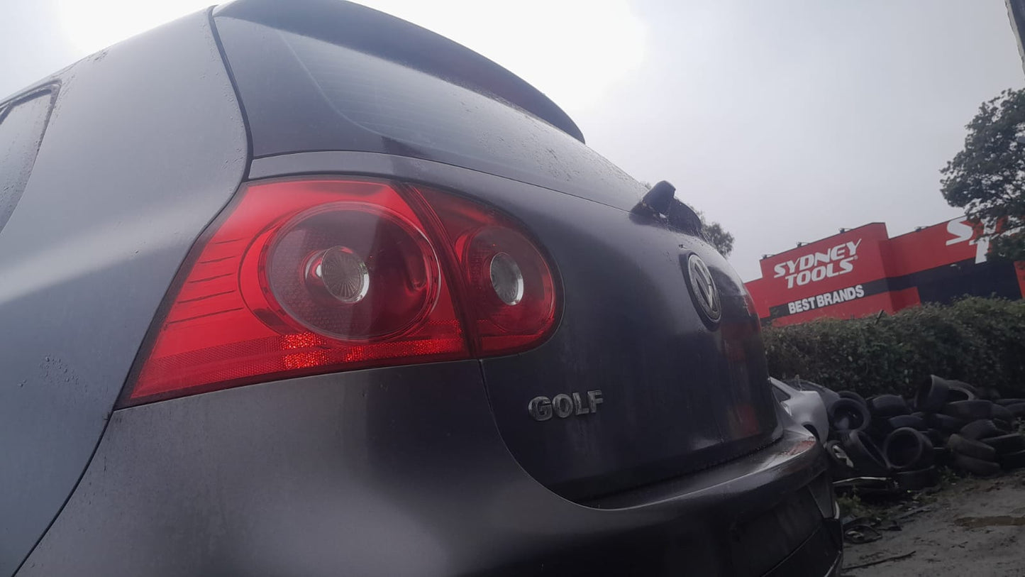 2004 VOLKSWAGEN GOLF GEN 5, 5DR HATCH, 07/04-02/09 1K4831105G LEFT FRONT DOOR