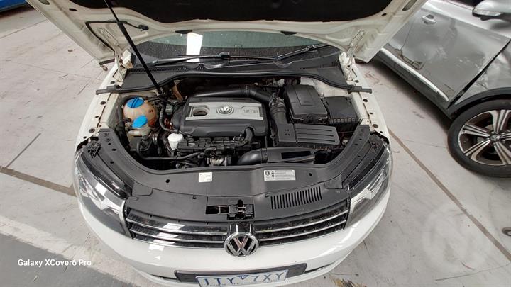 2011 VOLKSWAGEN EOS 1F, NON H/LAMP WASHERS & PARK ASSIST TYPE, 05/11-12/14 1Q0807221E FRONT BUMPER