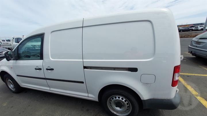 2010 VOLKSWAGEN CADDY DIESEL, 1.9, MANUAL T/M, BOSCH, 2K, 12/04-08/10 02Z911023F / 02Z911023FX STARTER