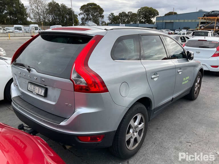 2013 VOLVO XC60 DZ, LAMINATED TYPE, 02/09-04/17 31386796 LEFT FRONT DOOR WINDOW