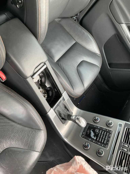 2013 VOLVO XC60 DZ, LAMINATED TYPE, 02/09-04/17 31386796 LEFT FRONT DOOR WINDOW