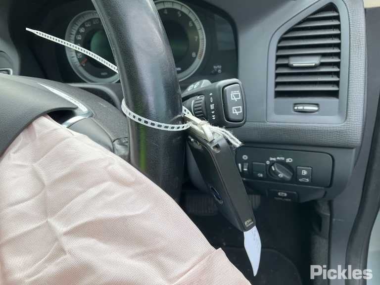 2013 VOLVO XC60 ACTIVE CHASSIS TYPE, DZ, 02/09-04/17 31340323 RIGHT FRONT STRUT