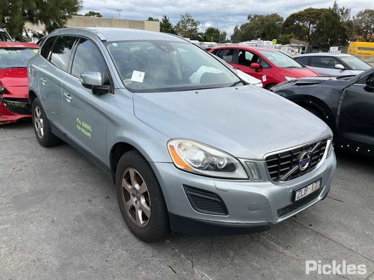 2013 VOLVO XC60 DZ, XENON TYPE, 02/09-09/13 31420682 RIGHT HEADLAMP
