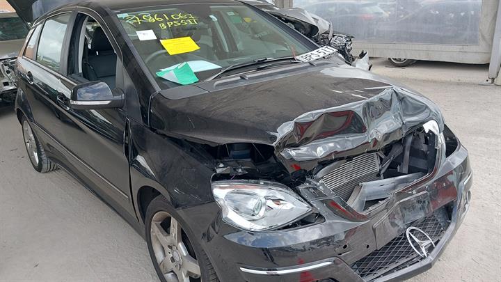 2010 MERCEDES B CLASS W245, 03/05-06/11  LEFT REAR DOOR SLIDING