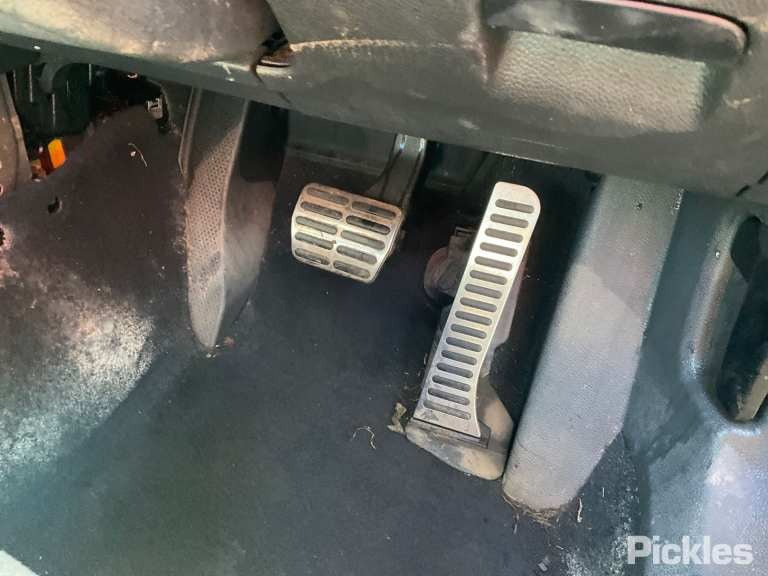 2010 VOLKSWAGEN EOS PETROL ENG TYPE ,W/ PARK SENSORS , 02/07-04/11 1Q0807417D REAR BUMPER