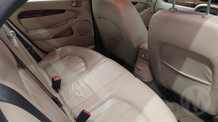 2004 JAGUAR X TYPE 09/01-12/10  TRIM PANEL