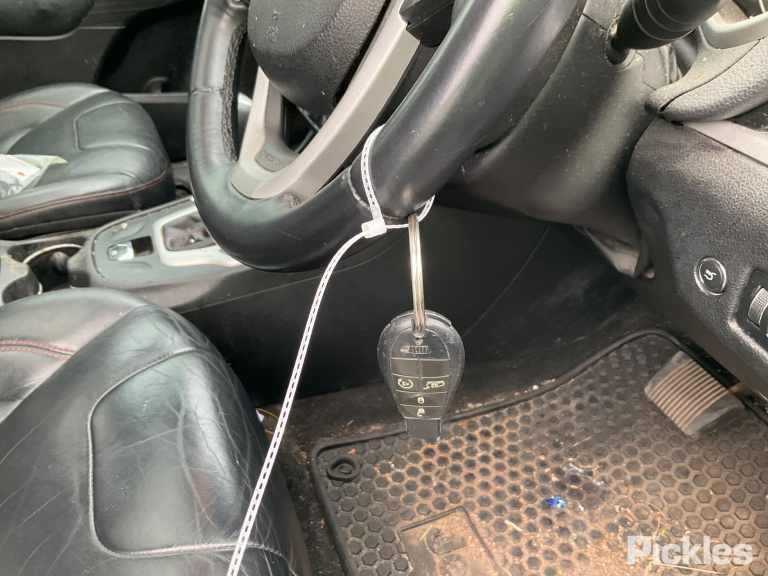 2015 JEEP CHEROKEE KL, TAILGATE LAMP (LH SIDE), 02/14-03/18  REAR GARNISH