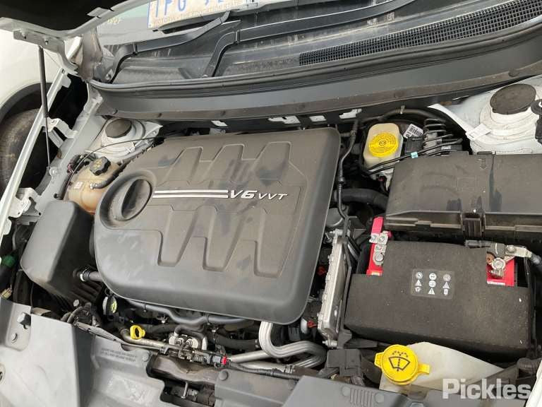 2015 JEEP CHEROKEE KL, BUMPER BAR (3 PIECE), TRAILHAWK, W/ PARK SENSOR TYPE, 02/14-03/18  REAR BUMPER