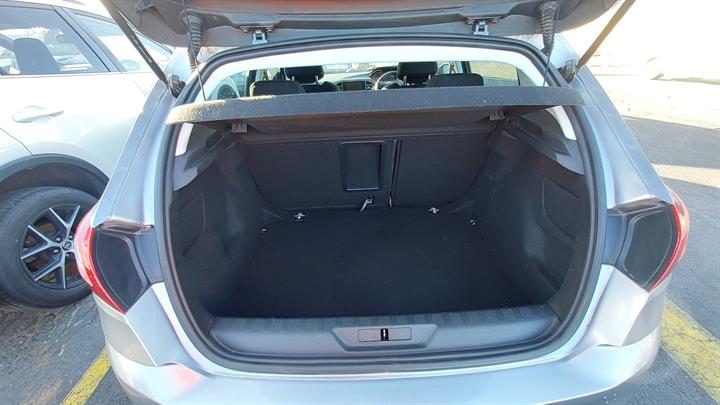 2015 PEUGEOT 308 LH REAR, T9, BLACK, ALLURE, 10/14-01/21 98034866ZD DOOR TRIM
