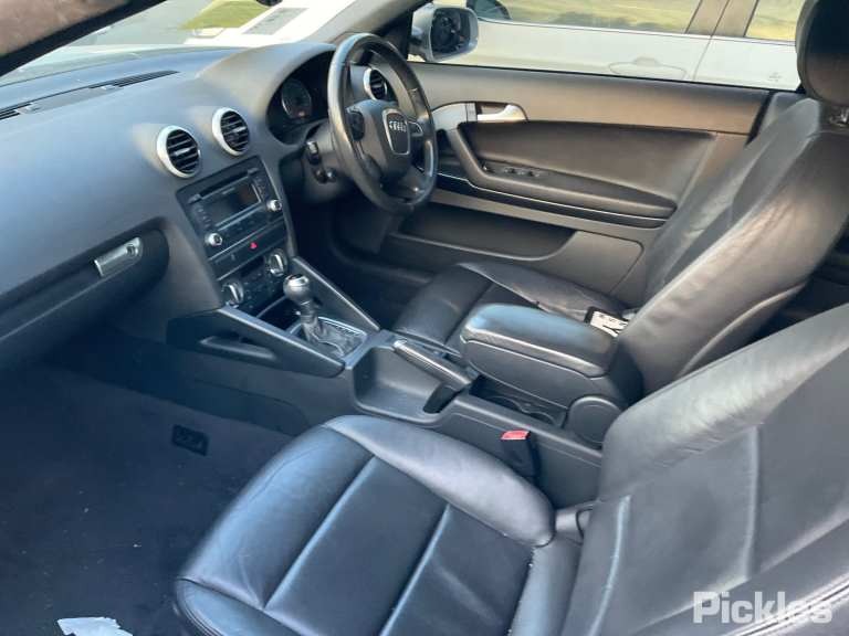 2012 AUDI A3 8P, 06/04-02/13 8P7857035H GLOVE BOX