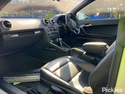 2010 AUDI A3 CENTRE REAR, SEAT BELT ONLY, HATCH/CABRIO, BEIGE, 8P, 06/04-04/13  SEAT BELT STALK