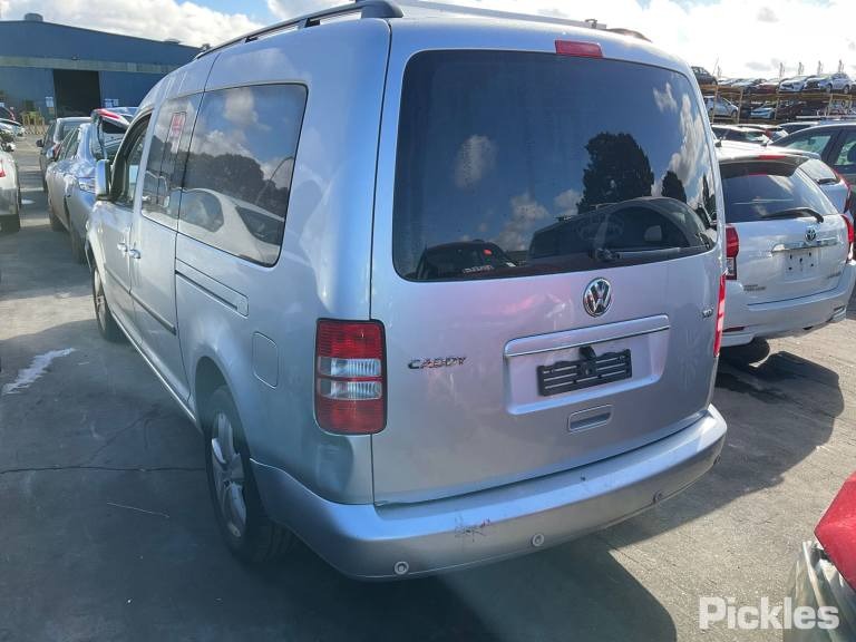 2011 VOLKSWAGEN CADDY 2K, 12/04-06/15 2K0 845 201 C LEFT FRONT DOOR WINDOW