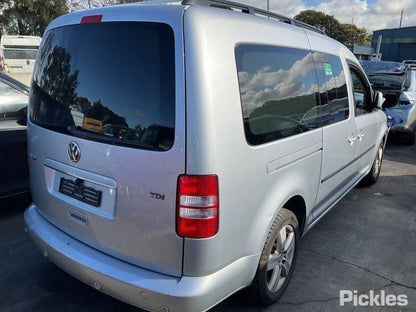 2011 VOLKSWAGEN CADDY 2K, LWB VAN, W/O WINDOW TYPE, 12/04-06/15  2K3 843 108 A RIGHT REAR DOOR SLIDING