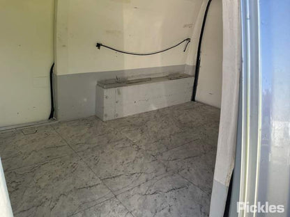 2011 VOLKSWAGEN CADDY 2K, LWB VAN, W/O WINDOW TYPE, 12/04-06/15  2K3 843 108 A RIGHT REAR DOOR SLIDING