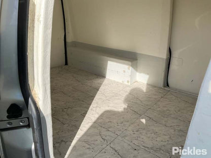 2011 VOLKSWAGEN CADDY 2K, 12/04-06/15 2K0 845 201 C LEFT FRONT DOOR WINDOW
