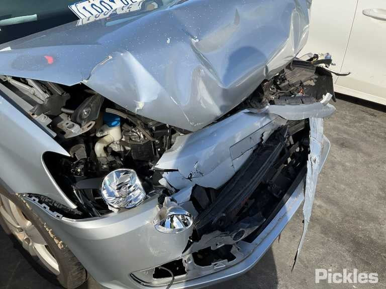 2011 VOLKSWAGEN CADDY 2K, 12/04-06/15 2K0 845 201 C LEFT FRONT DOOR WINDOW
