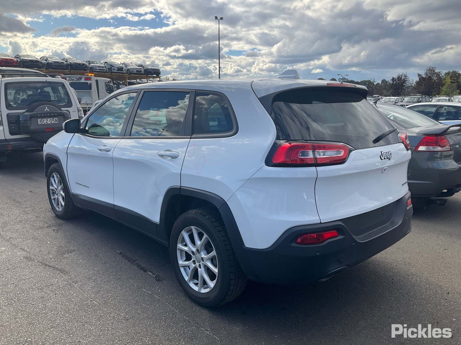 Wrecking 2015 JEEP CHEROKEE for Used Parts CH1434