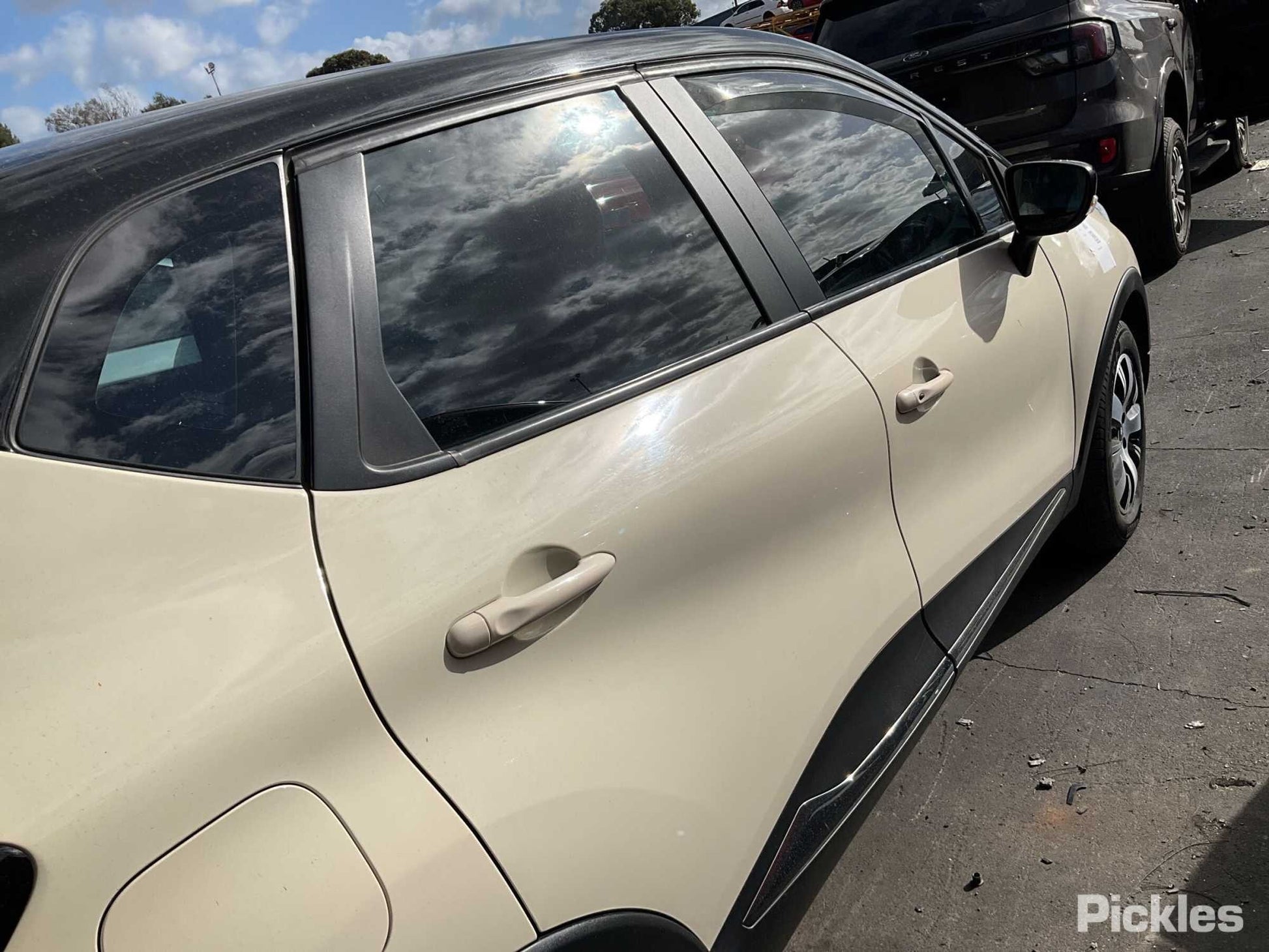 2016 RENAULT CAPTUR J87, POWER FOLDING, HEATED TYPE, 08/14-05/17 963016046R RIGHT DOOR MIRROR