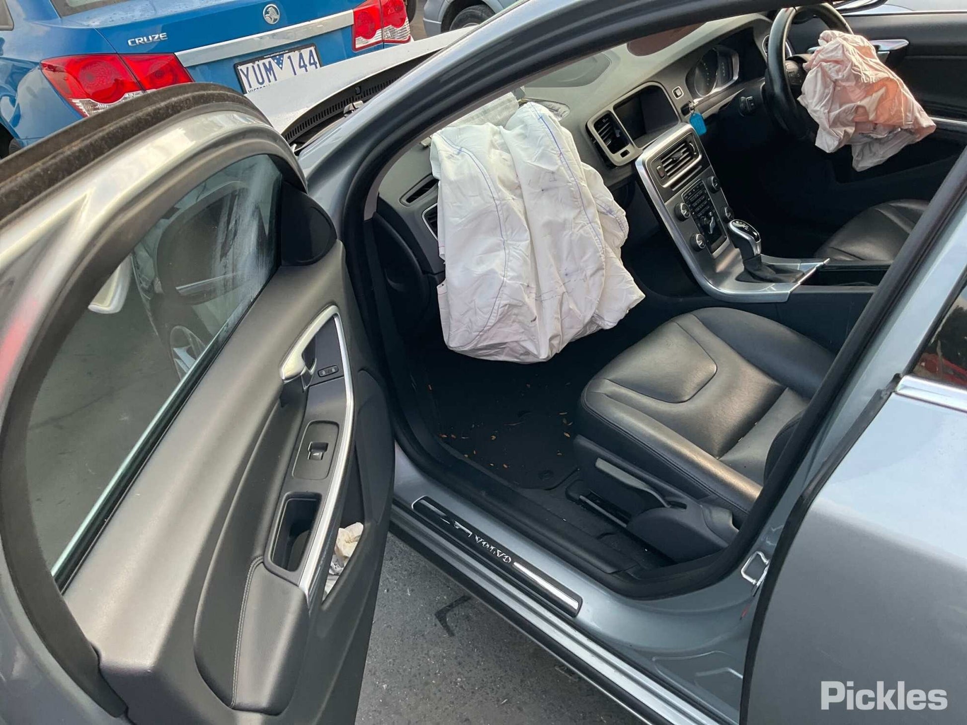 2014 VOLVO S60/V60 Mk2, 12/10-12/18 31367485 GEAR STICK SHIFTER