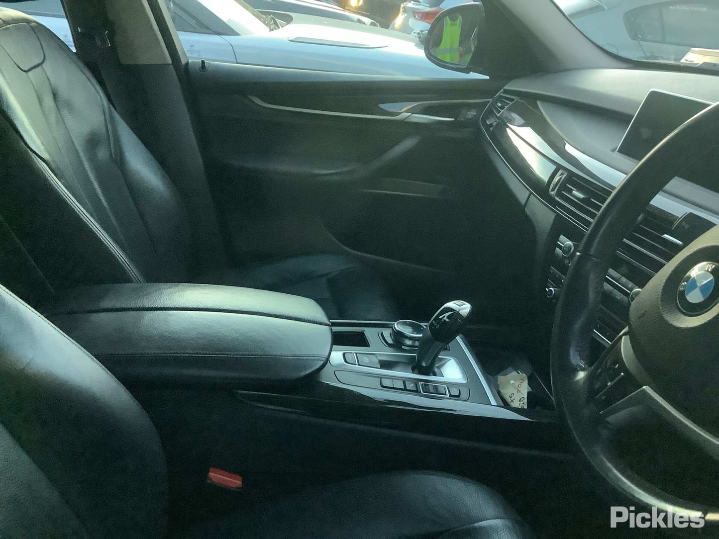 2014 BMW X5 RH FRONT, SEAT BELT ONLY, F15, 09/13-07/18 72117384670 SEAT BELT STALK