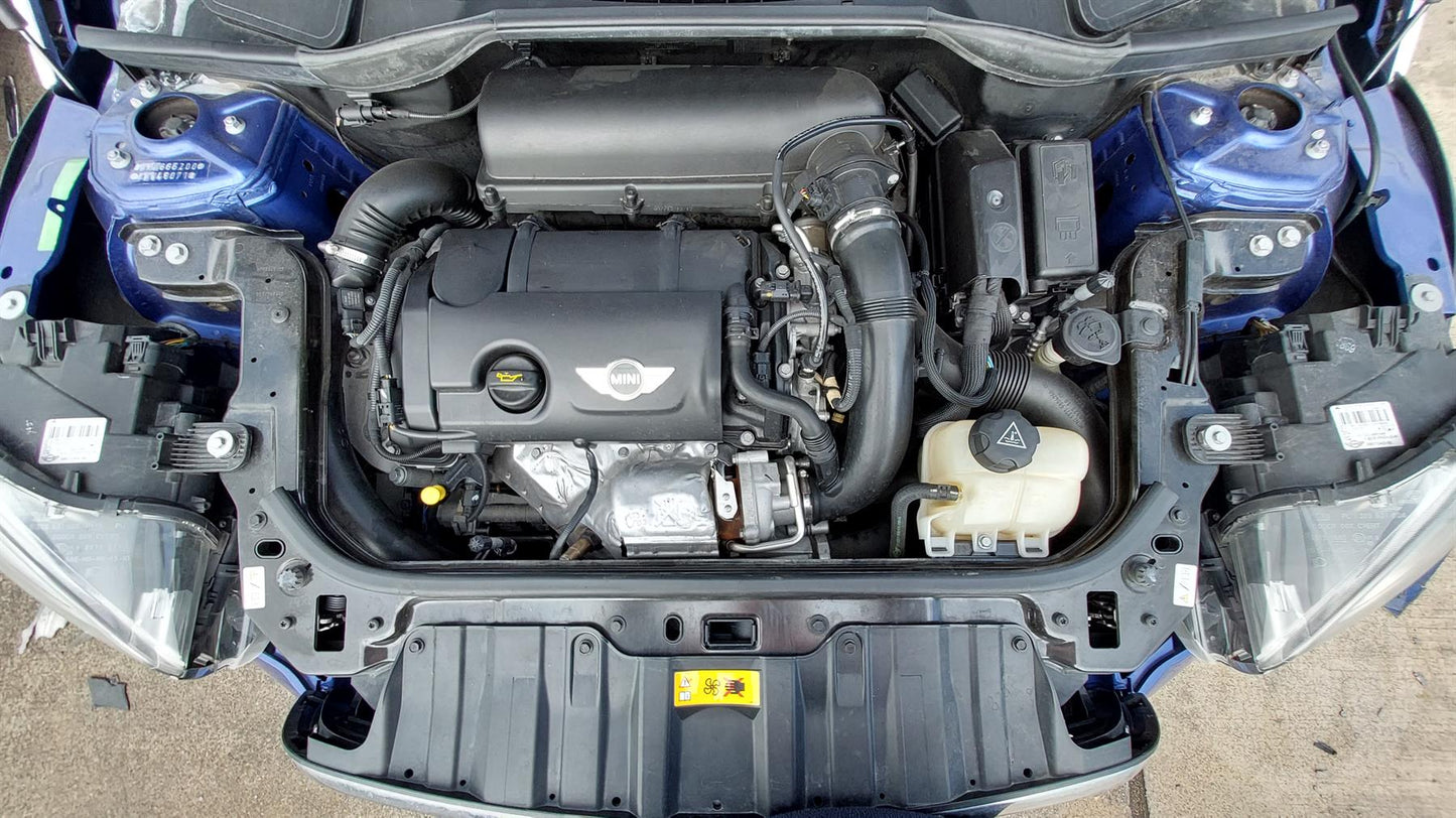 Wrecking 2015 MINI PACEMAN for Used Parts MN1448