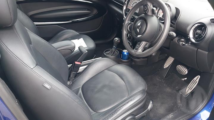 Wrecking 2015 MINI PACEMAN for Used Parts MN1448