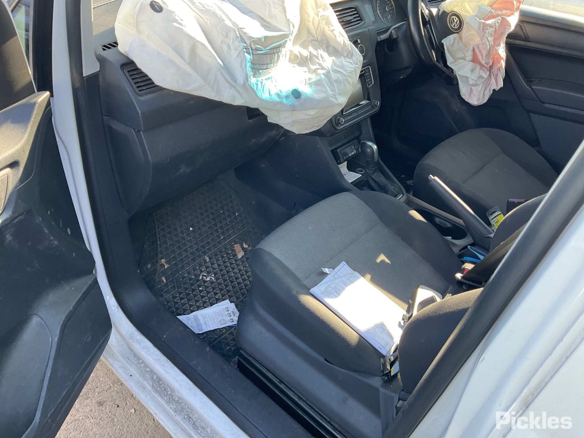 2016 VOLKSWAGEN CADDY PETROL, 1.4, CZCB CODE, BOSCH, 2KN, 07/15-02/21 0AM911023N/0AM911022C STARTER