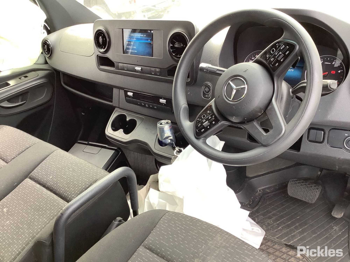 2022 MERCEDES SPRINTER LH SLIDING DOOR ROLLER (CENTRE), VAN, VS30, 05/18-   DOOR HINGE RUNNER