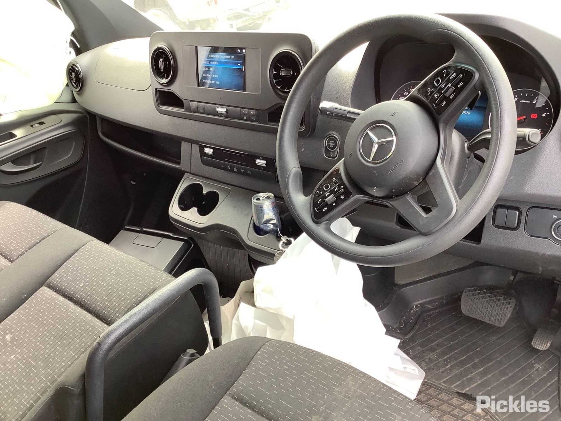 2022 MERCEDES SPRINTER LH SLIDING DOOR ROLLER (CENTRE), VAN, VS30, 05/18-   DOOR HINGE RUNNER