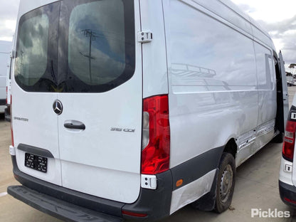 2022 MERCEDES SPRINTER LH SLIDING DOOR ROLLER (CENTRE), VAN, VS30, 05/18-   DOOR HINGE RUNNER