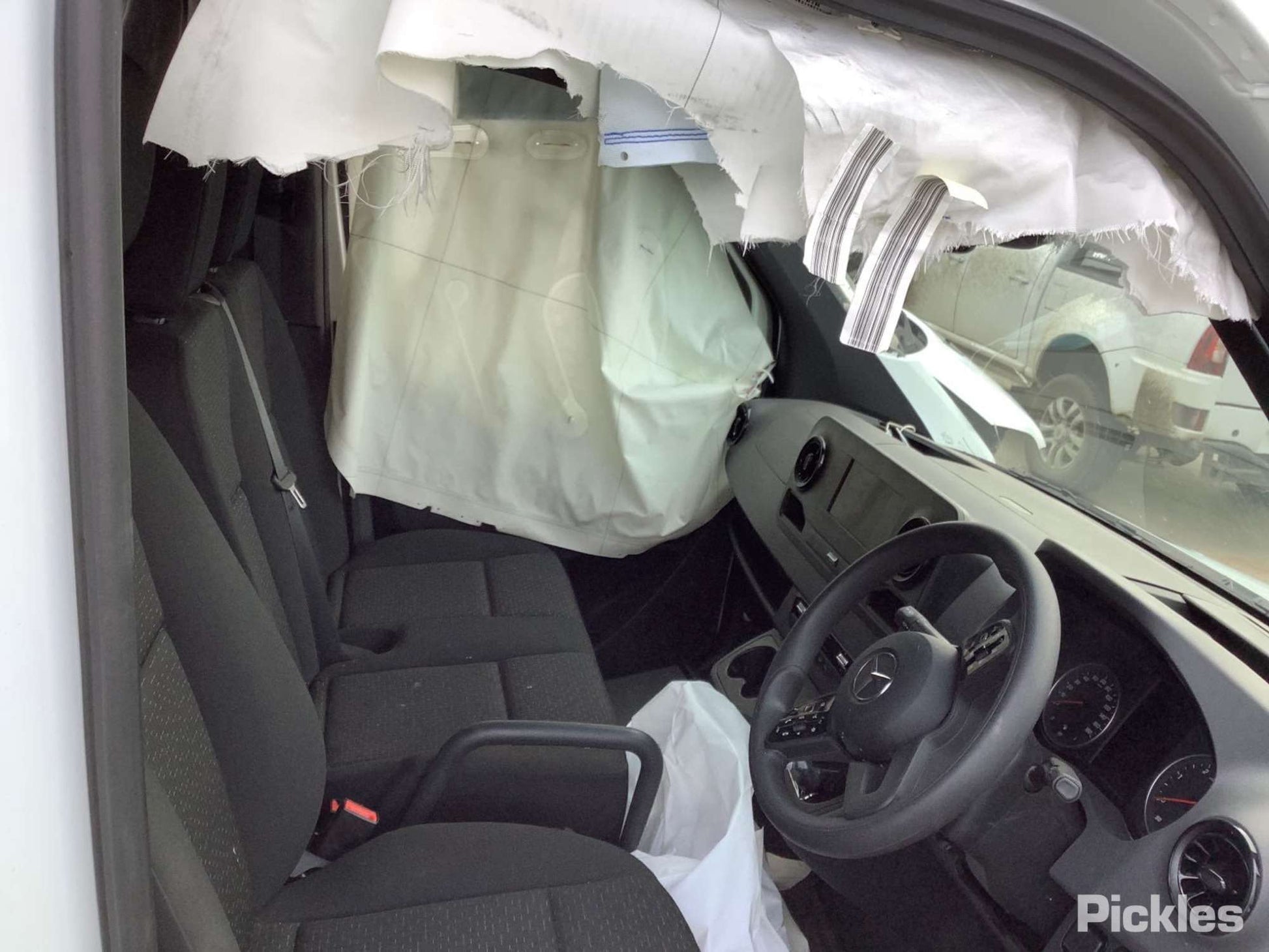 2022 MERCEDES SPRINTER LH SLIDING DOOR ROLLER (CENTRE), VAN, VS30, 05/18-   DOOR HINGE RUNNER