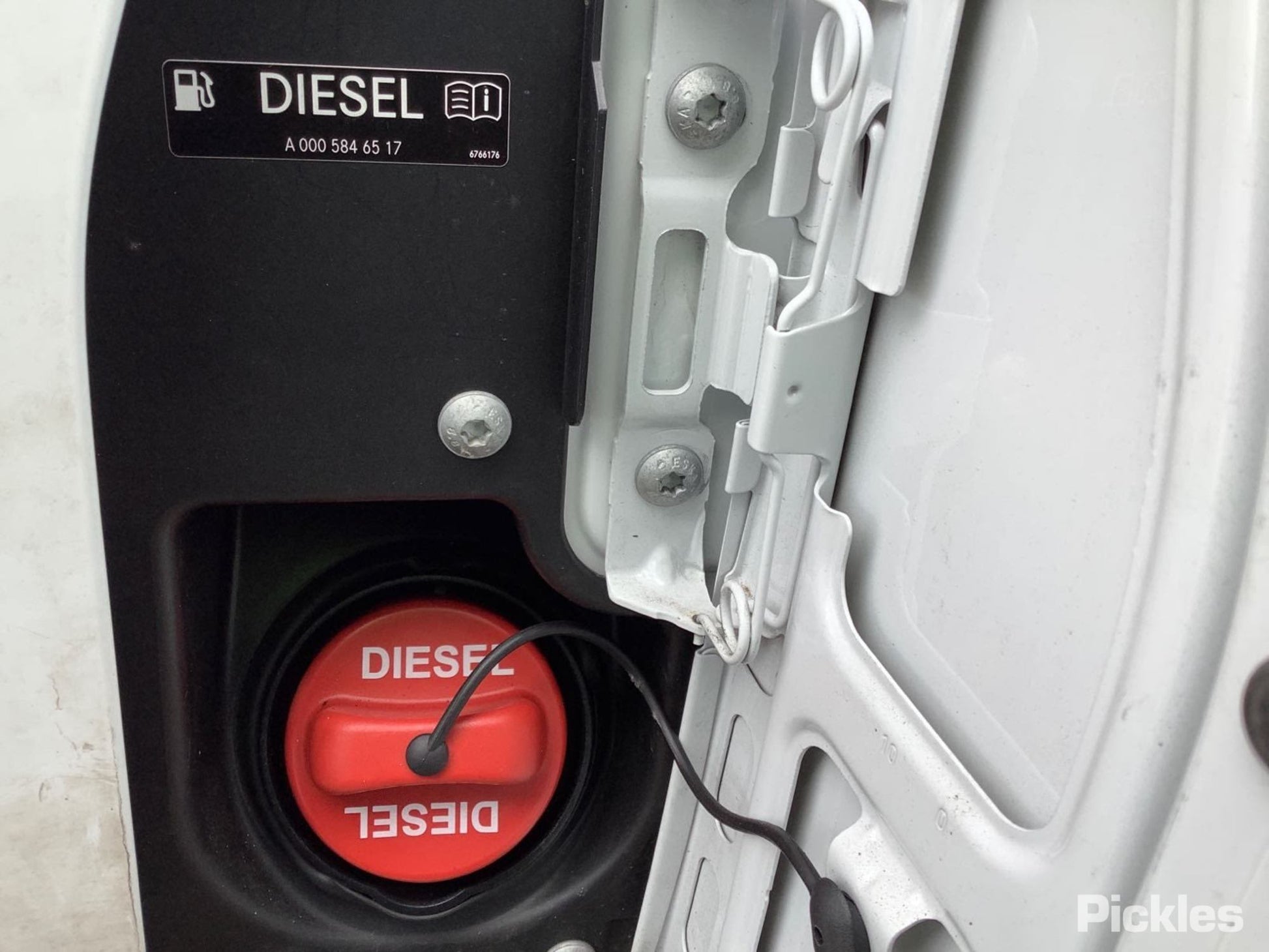 2022 MERCEDES SPRINTER LH SLIDING DOOR ROLLER (CENTRE), VAN, VS30, 05/18-   DOOR HINGE RUNNER