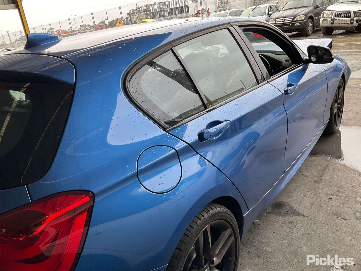 2018 BMW 1 SERIES F20, HATCH, 06/11-04/19 51357242558 RIGHT REAR DOOR WINDOW