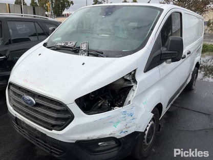 Wrecking 2021 FORD TRANSIT CUSTOM for Used Parts FO1473