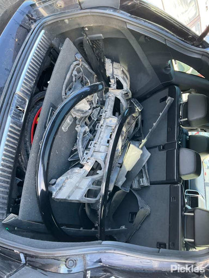 2011 PORSCHE CAYENNE 92A, 07/10-04/18 95853101100 LEFT FRONT DOOR