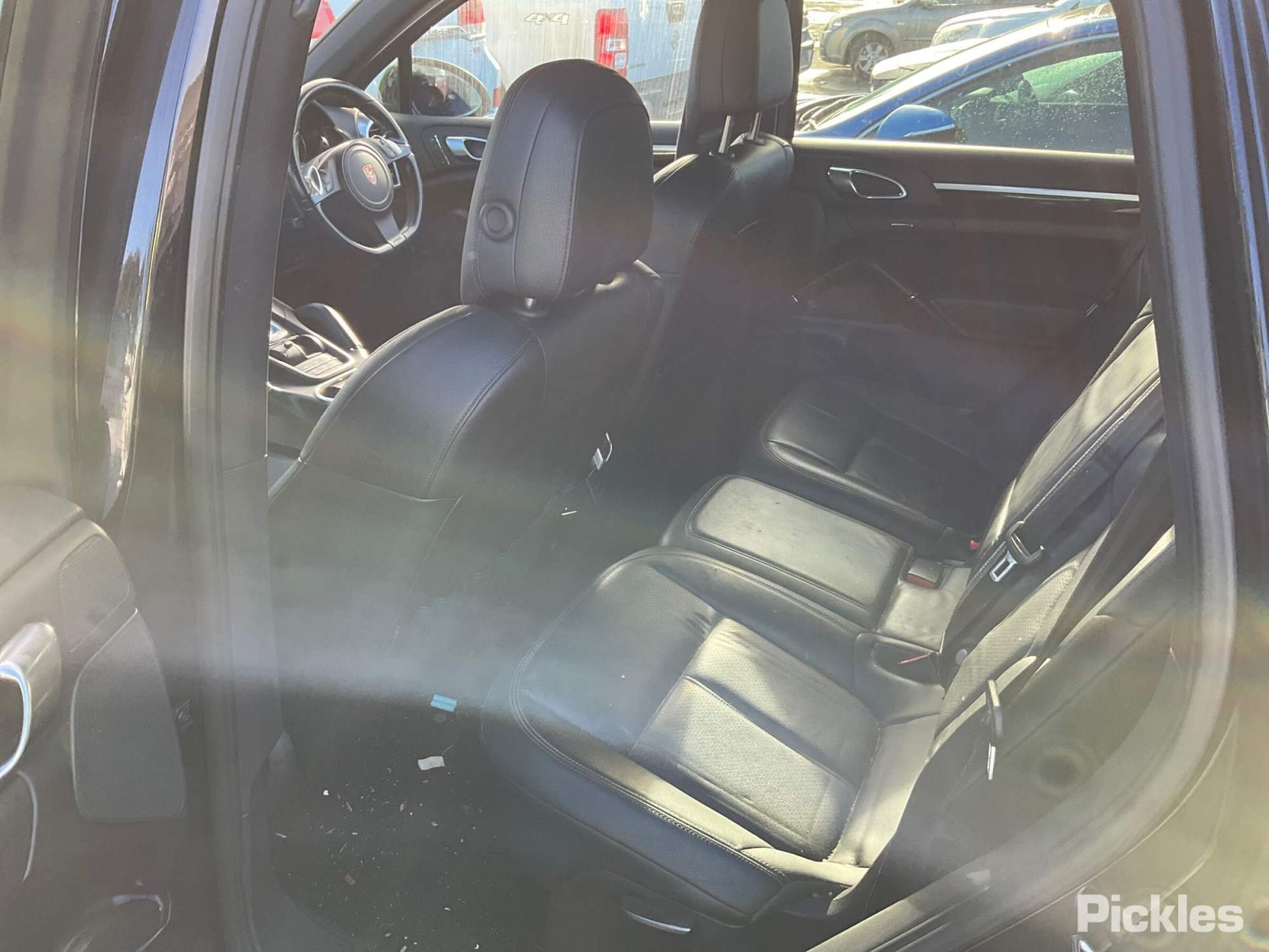 2011 PORSCHE CAYENNE 92A, 07/10-04/18 95853101100 LEFT FRONT DOOR