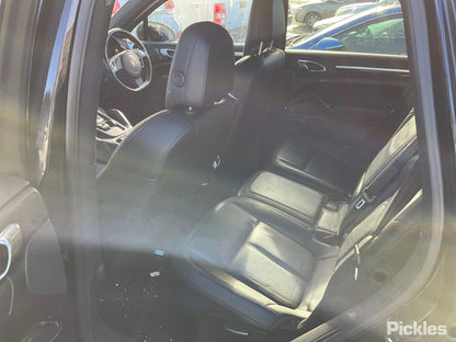 2011 PORSCHE CAYENNE 92A, 07/10-04/18 95853101100 LEFT FRONT DOOR