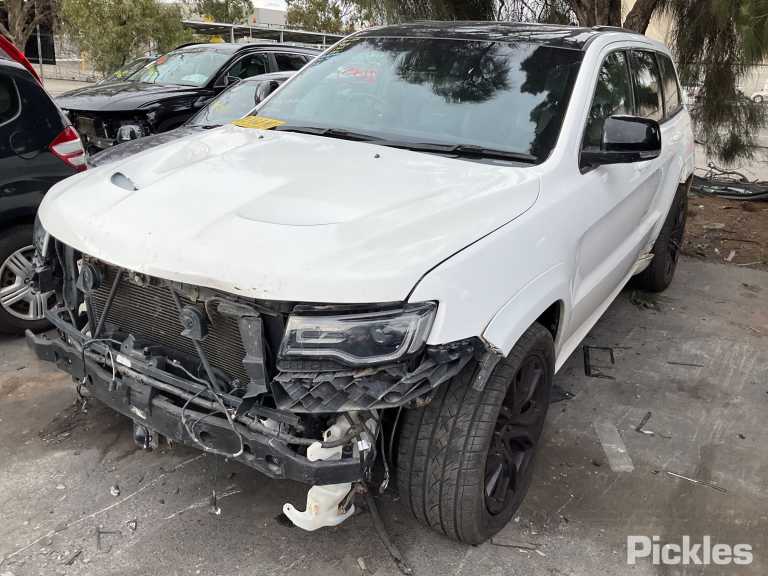 2015 JEEP GRANDCHEROKEE FRONT RADAR SENSOR (GRILLE MOUNTED), WK, 04/13-02/22  REVERSE CAMERA