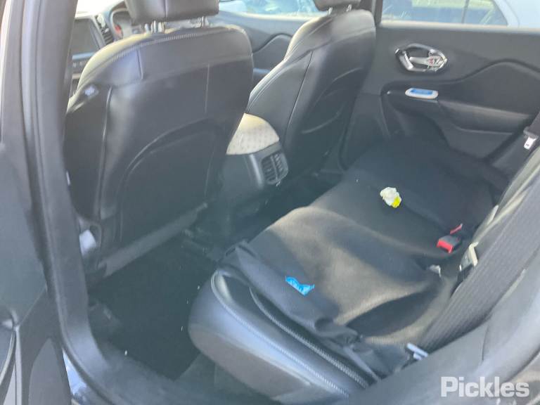 2015 JEEP CHEROKEE KL, 02/14-03/18  RADIATOR SUPPORT
