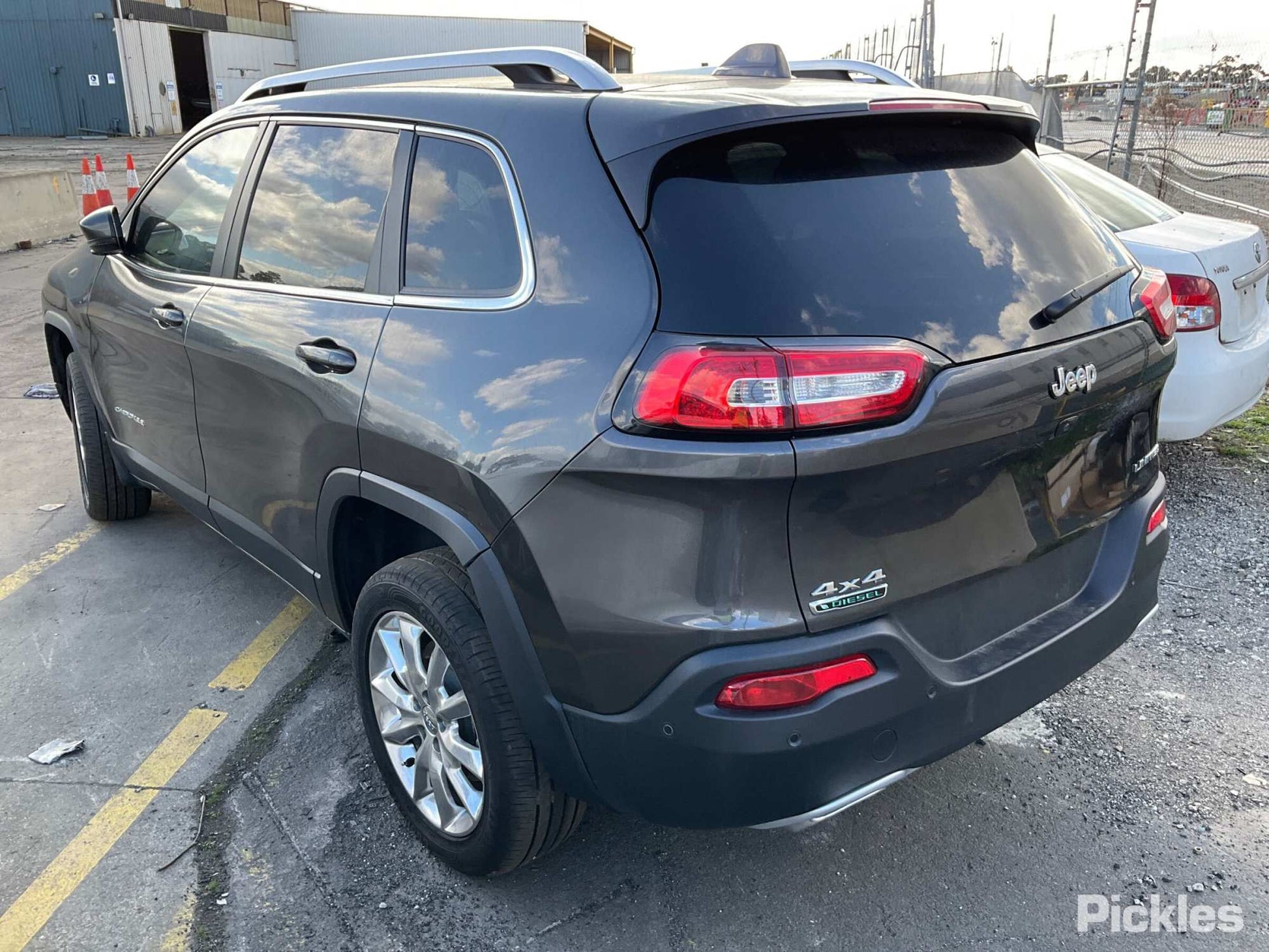 2015 JEEP CHEROKEE KL, 02/14-03/18  RADIATOR SUPPORT