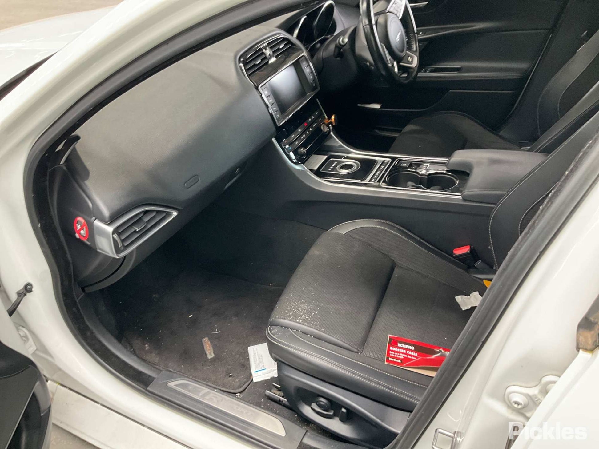 2015 JAGUAR XE X760, 05/15- T2H34368 AIR CLEANER BOX