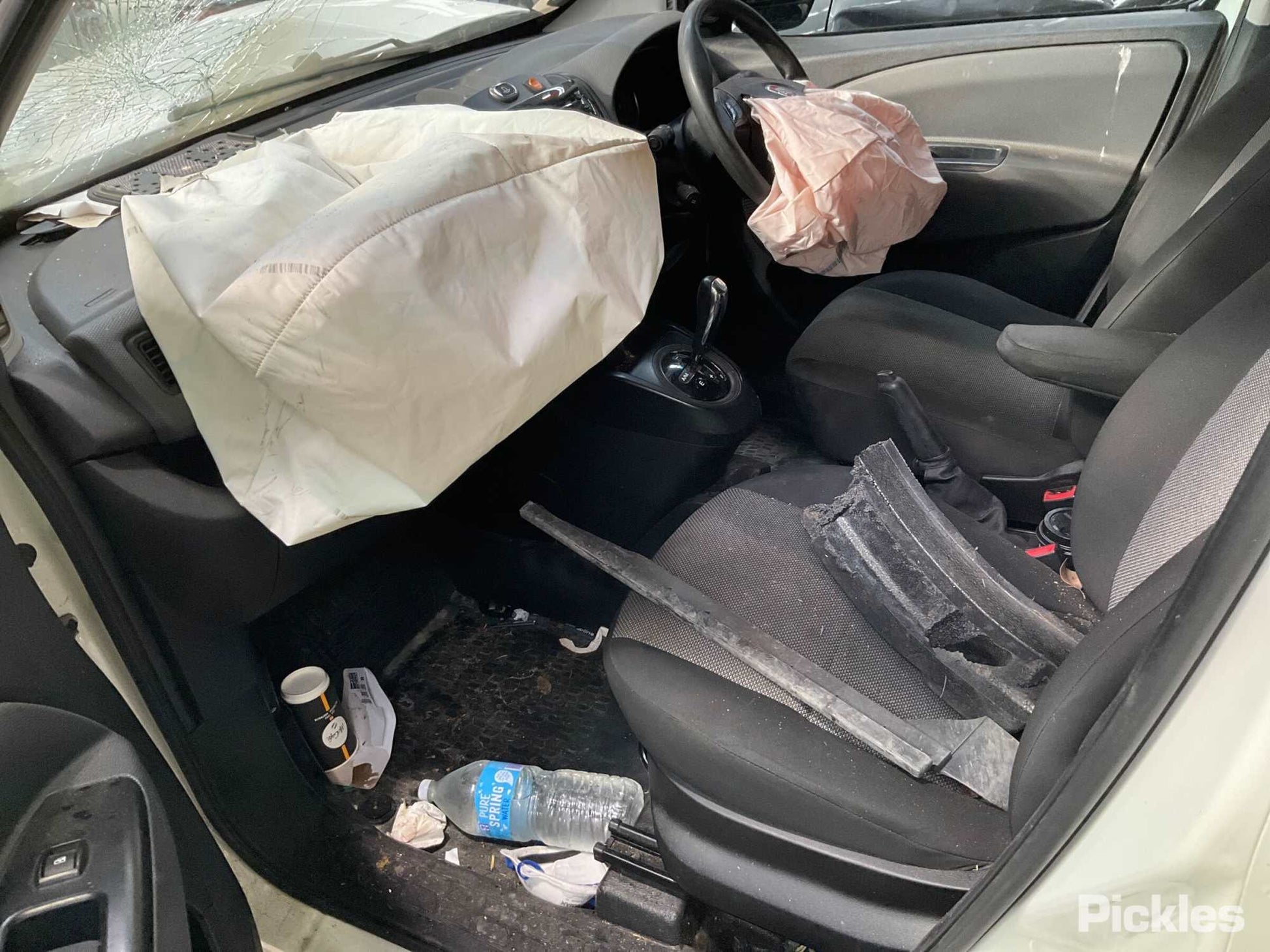 2017 FIAT DOBLO 263, 12/14-12/20 51907725 LEFT FRONT DOOR WINDOW