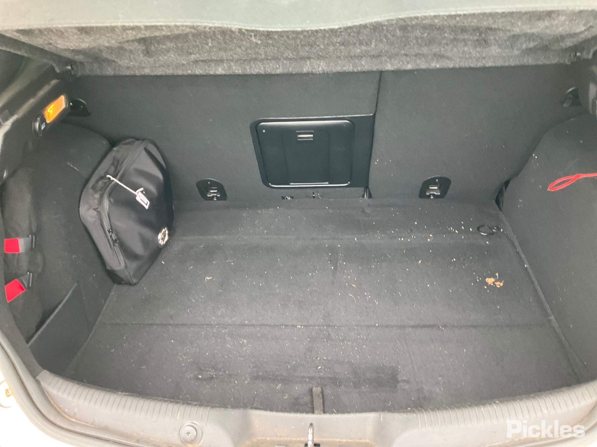 2016 ALFA ROMEO GIULIETTA 940 SERIES, 01/11-12/20  FUEL DOOR FILLER