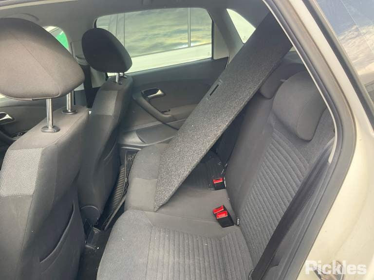 2013 VOLKSWAGEN POLO RIGHT FRONT DOOR LOCK, 6R, P/N 5K2837016H, 05/10-09/17 5K2837016H DOOR BOOT GATE LOCK