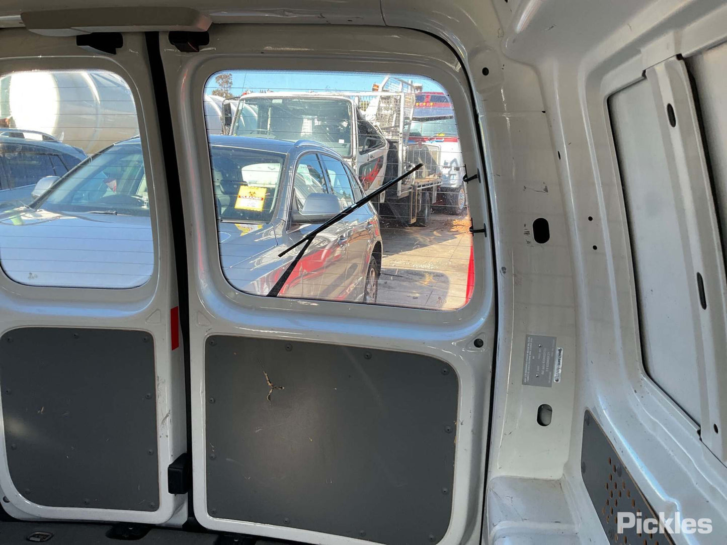 2010 VOLKSWAGEN CADDY LEFT BARN DOOR LOCK, UPPER, 2K, 12/04-06/15 7H0827161A DOOR BOOT GATE LOCK