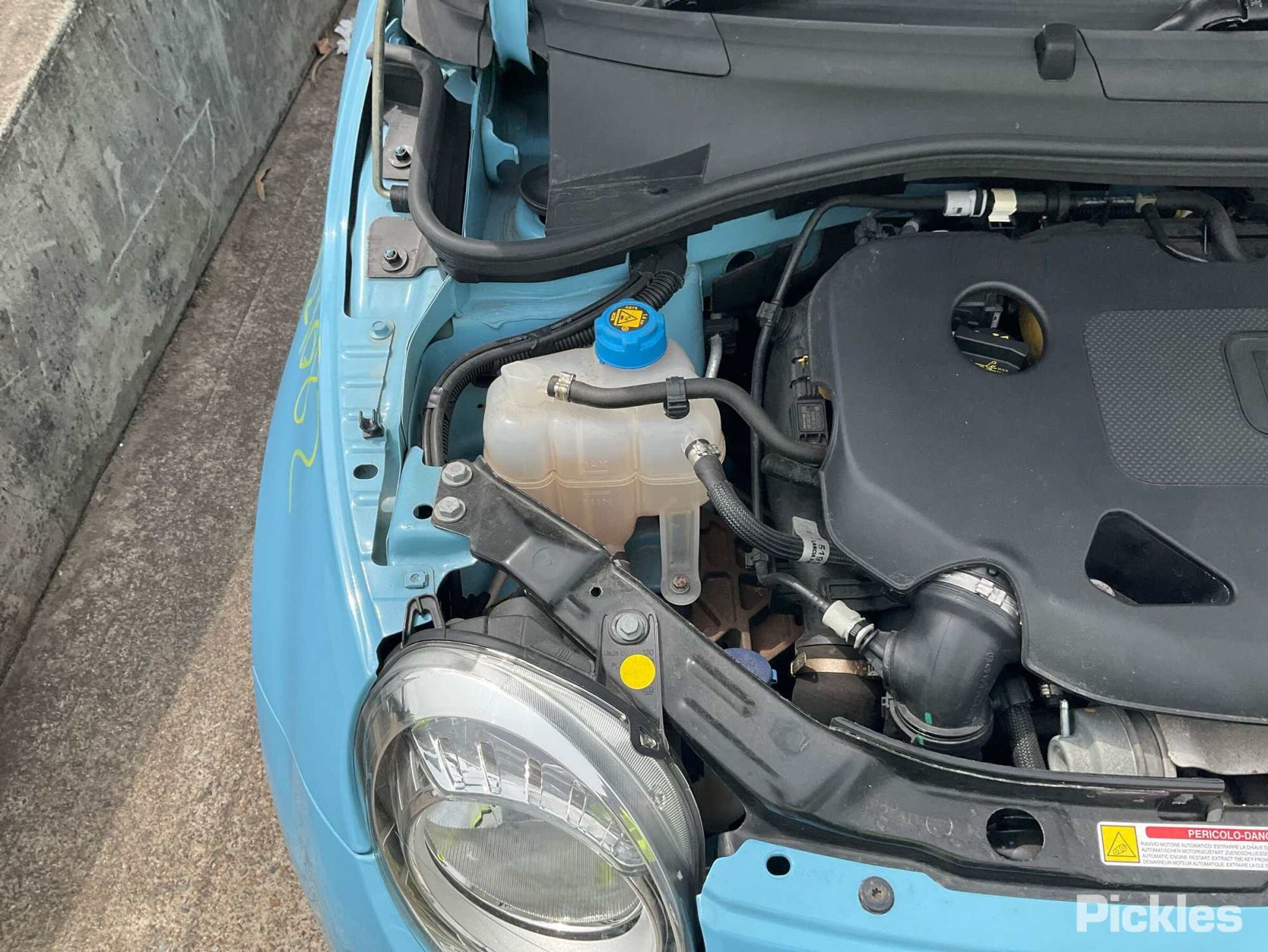 Wrecking 2014 FIAT 500 for Used Parts FI1499