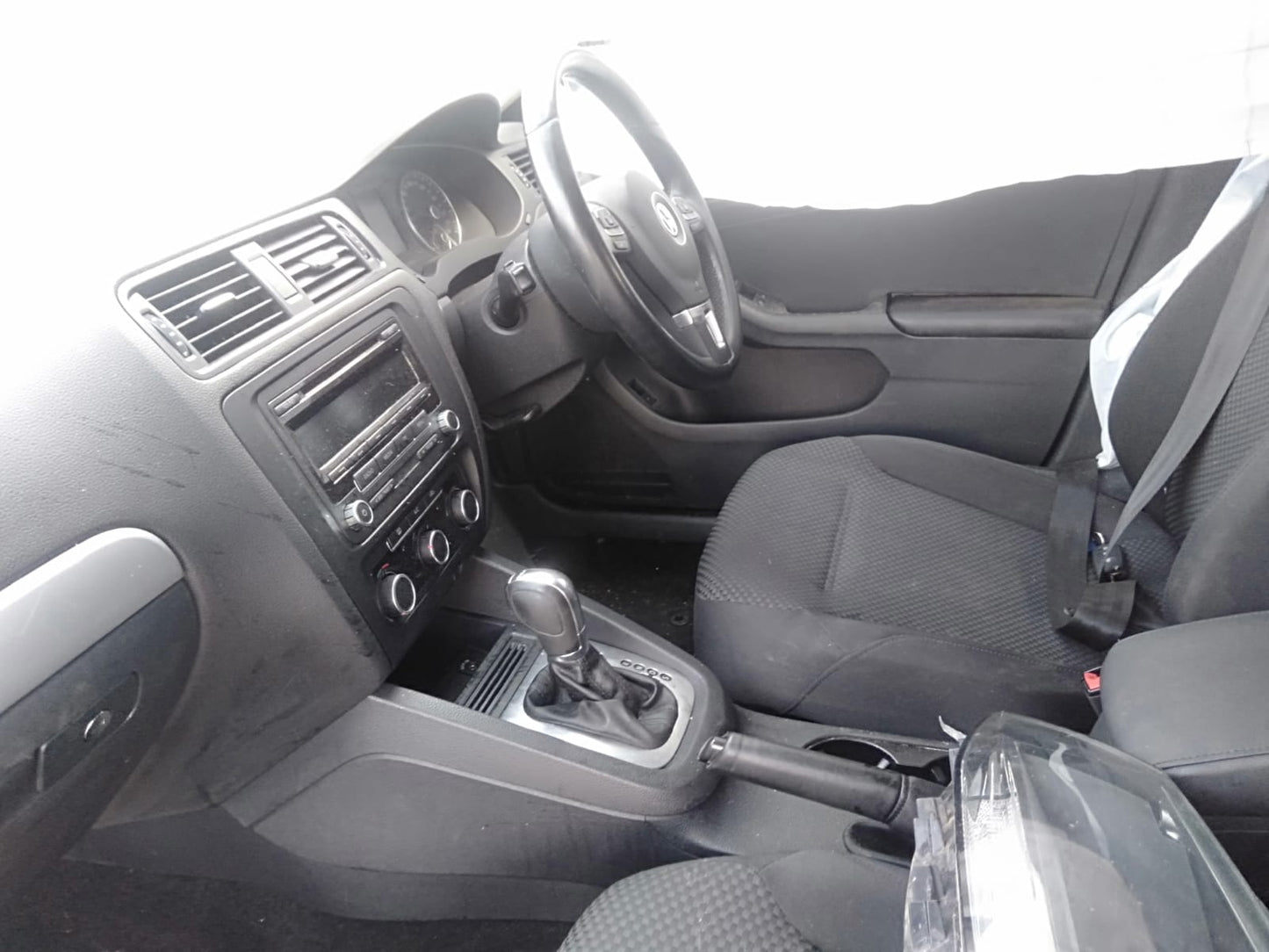 2013 VOLKSWAGEN JETTA 1B, HALOGEN, 02/11-12/17 5C8941005  LEFT HEADLAMP