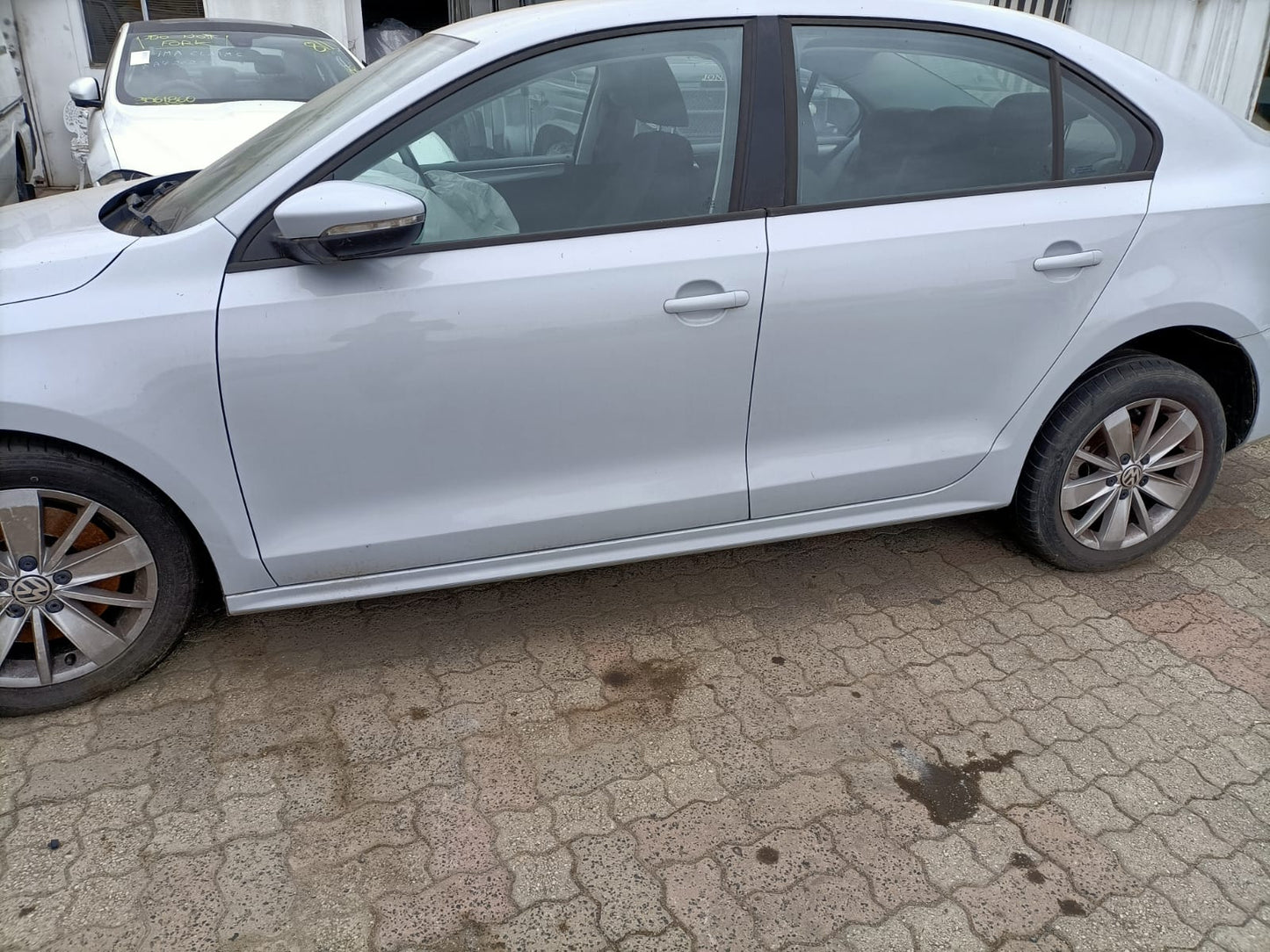 2017 VOLKSWAGEN JETTA 1B, W/ PARK SENSORS TYPE, 11/14-12/17 5C6807417J REAR BUMPER