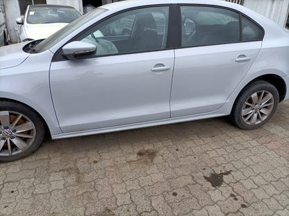 2017 VOLKSWAGEN JETTA 1B, W/ PARK SENSORS TYPE, 11/14-12/17 5C6807417J REAR BUMPER