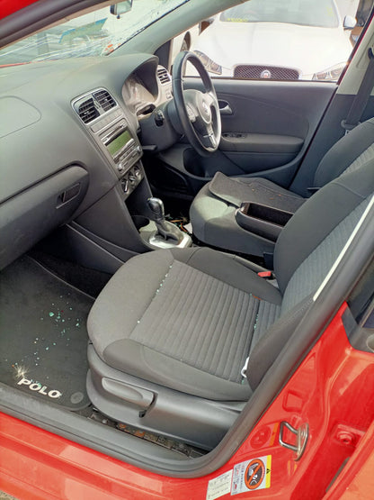2010 VOLKSWAGEN POLO LH FRONT, 6R, 5DR HATCH, CLOTH, COMFORTLINE, 05/10-05/14 6R4867011BJ DOOR TRIM
